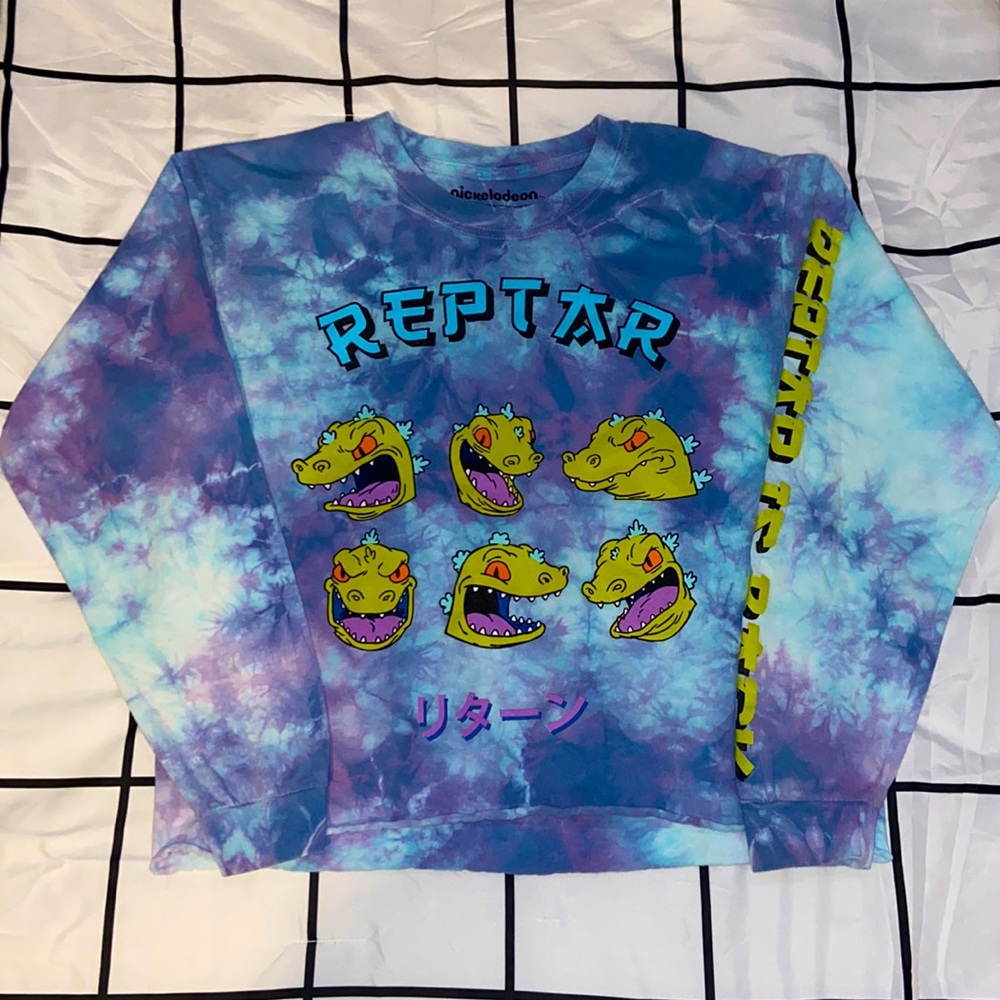 graphic tee